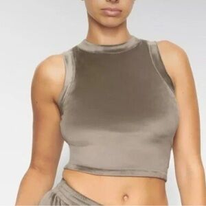 SKIMS NEW WITH TAGS cropped Velvet Tank SZ 4XL IN GREY-please See Measurements